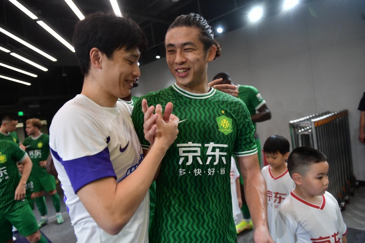 本赛季京津德比双方各胜一场！两场比分均为4